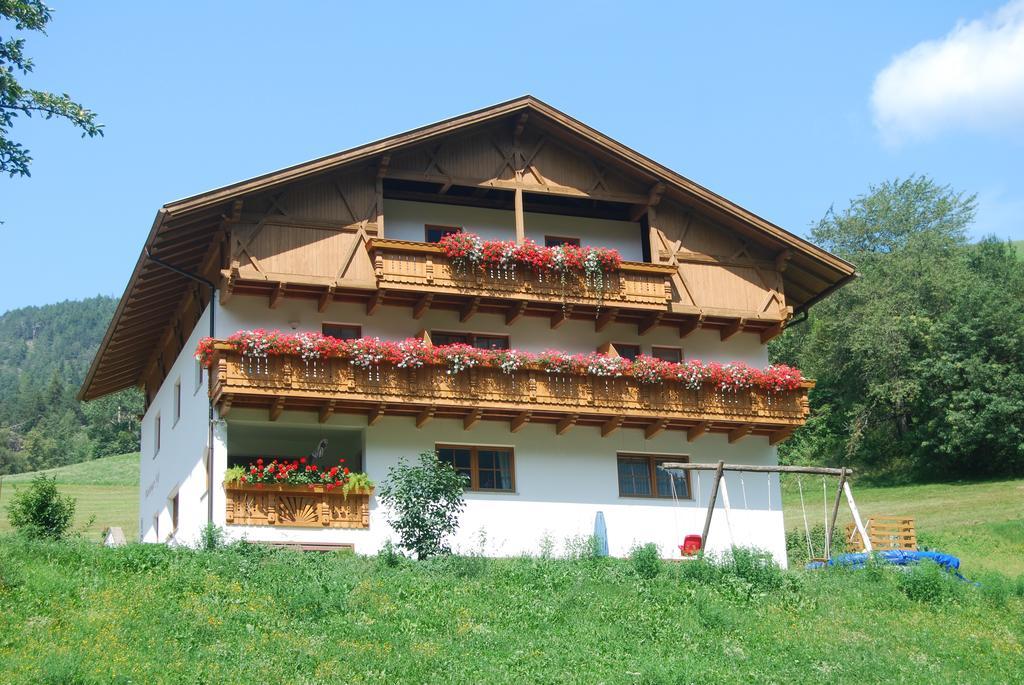 Mantingerhof Apartments Funes  Zewnętrze zdjęcie