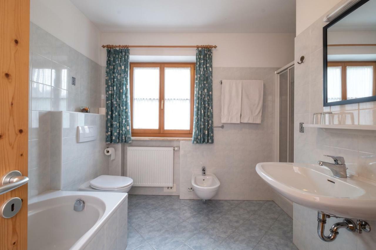 Mantingerhof Apartments Funes  Zewnętrze zdjęcie